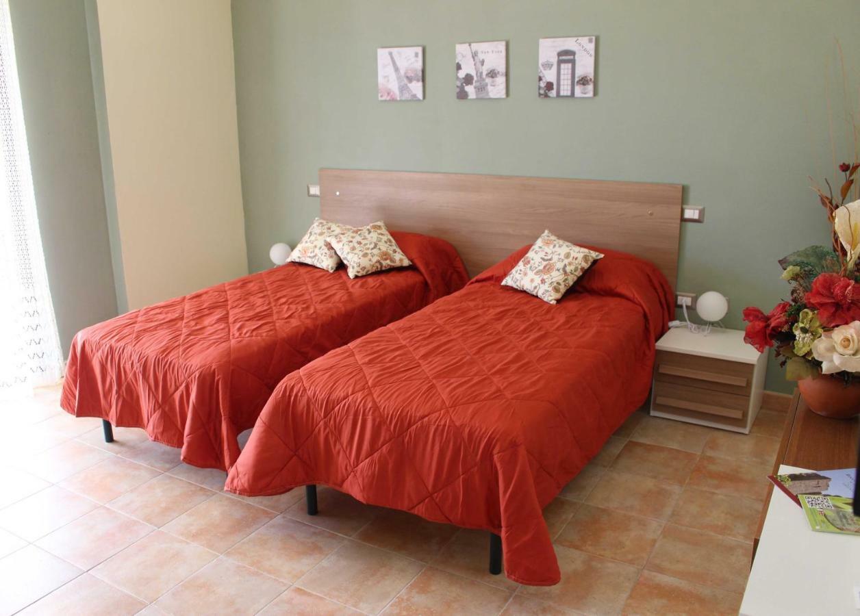 Bed and Breakfast Il Roseto Di Daniela Montefiascone Zimmer foto