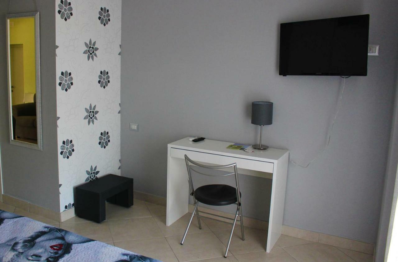 Bed and Breakfast Il Roseto Di Daniela Montefiascone Exterior foto